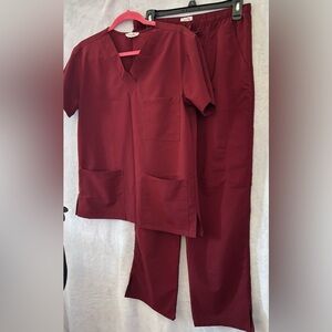 Women's Burgundy Short Sleeve Top & Bottom Scrub Set SMALL